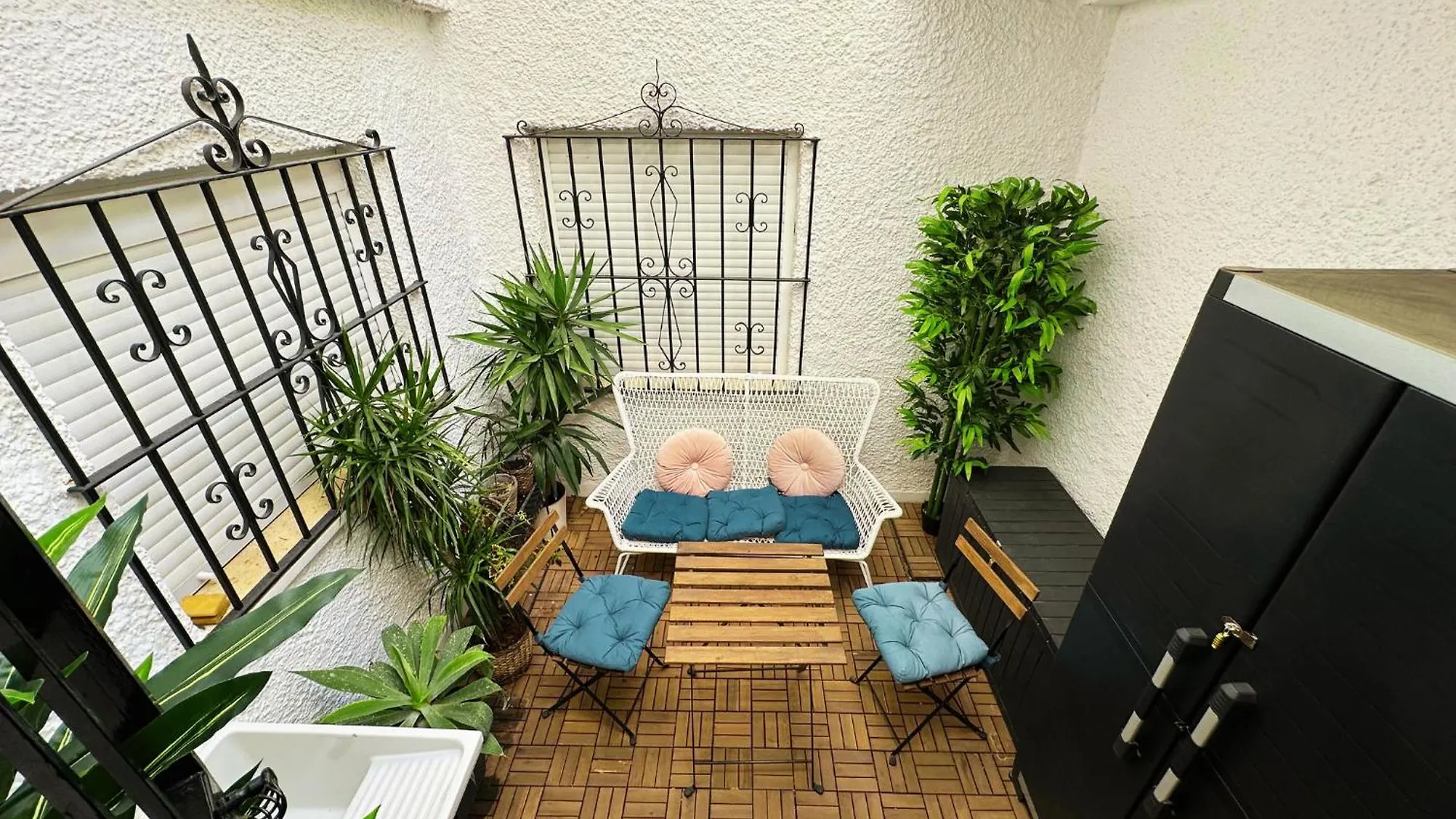 Spacious 3Br Walk To Beach & Old Town Marbella